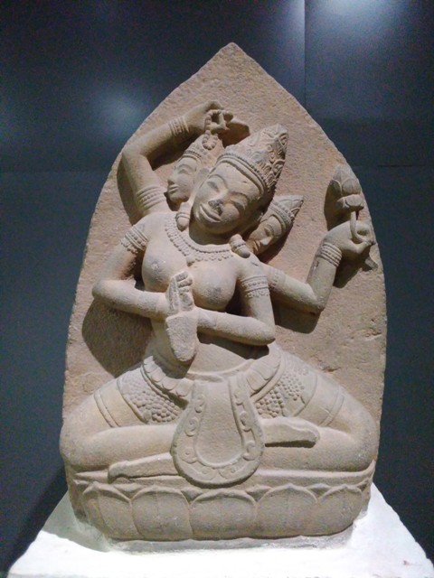 Phù điêu nữ thần Sarasvati